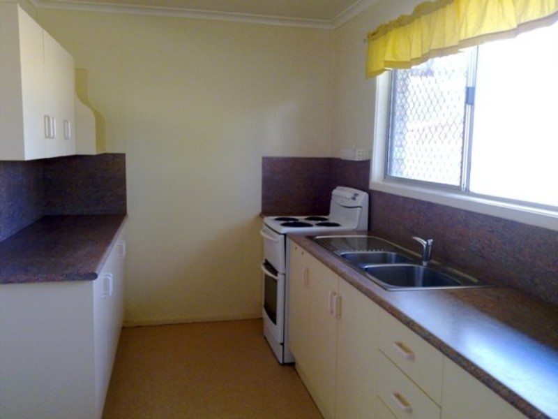 12 Shillam Street, Kawana QLD 4701